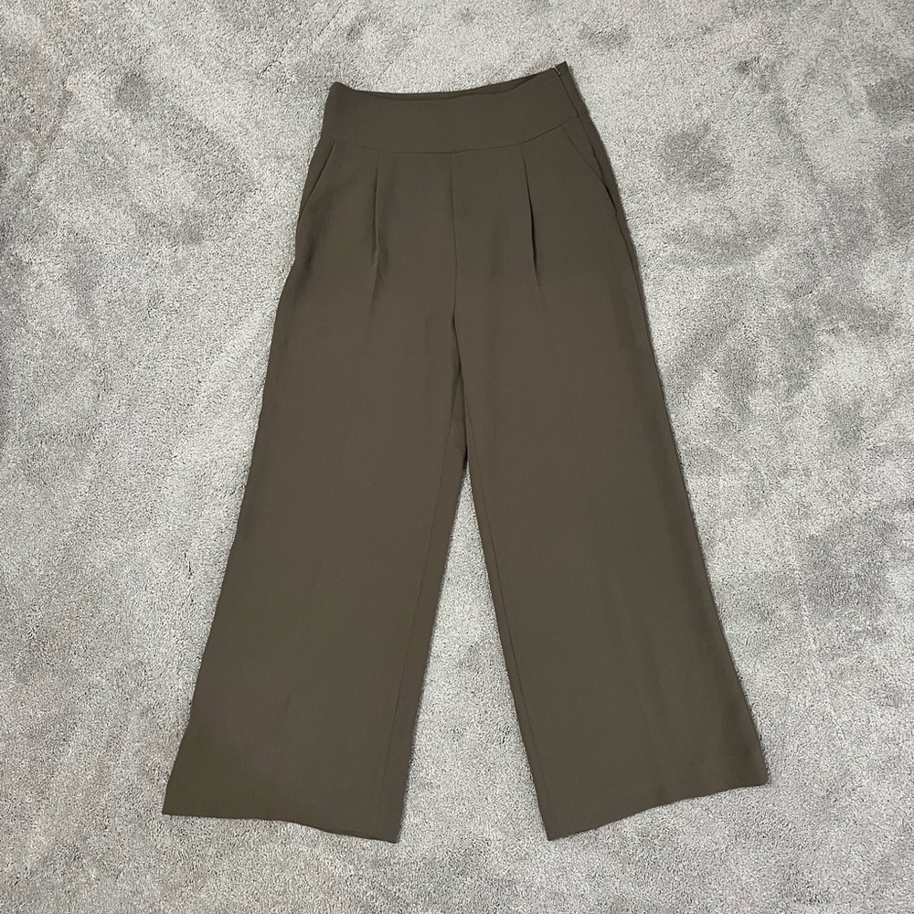 High waisted wide leg Wilfred from Aritzia trousers size 8